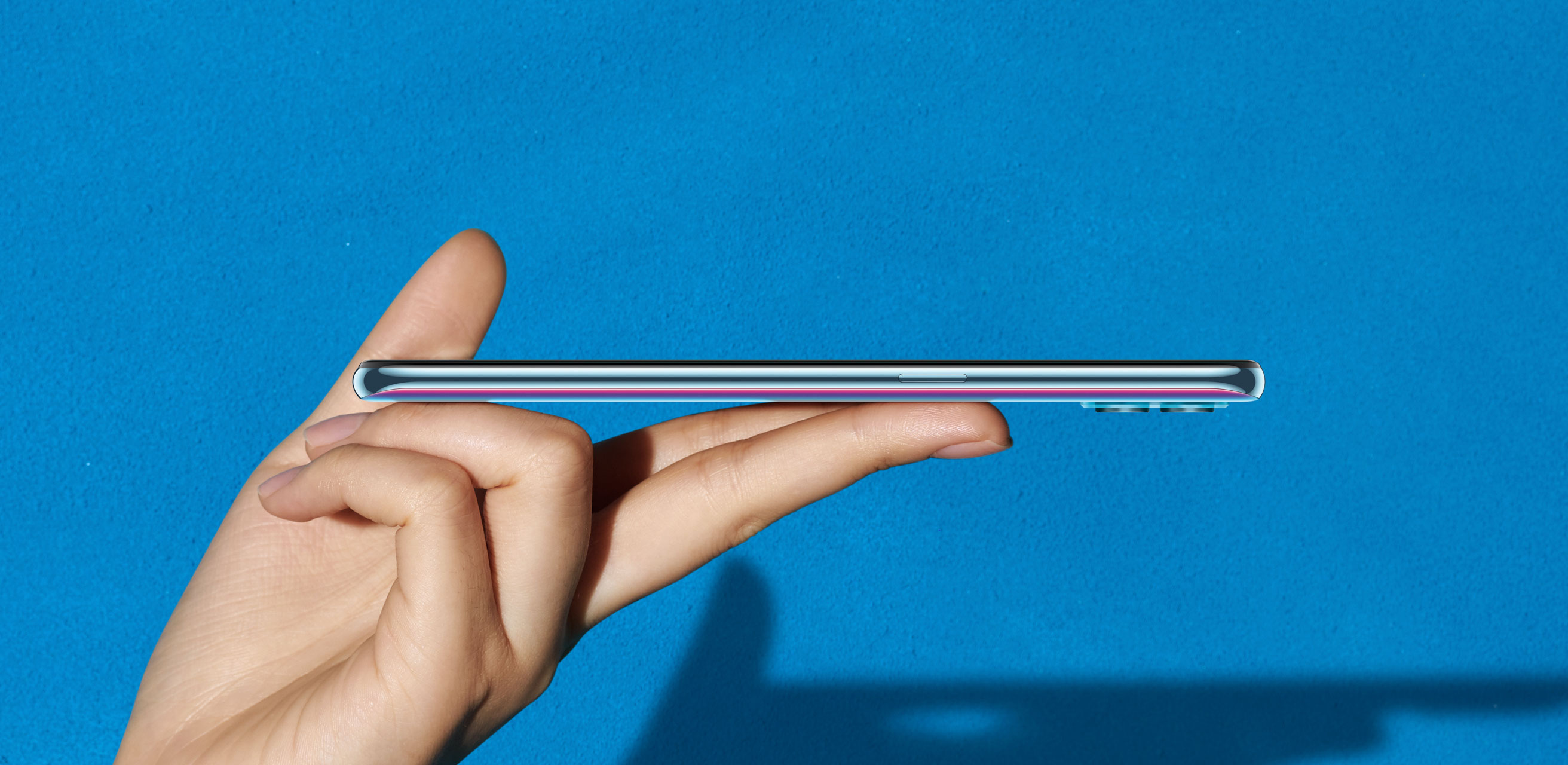 sec-1-img-oppo-f17-pro-1